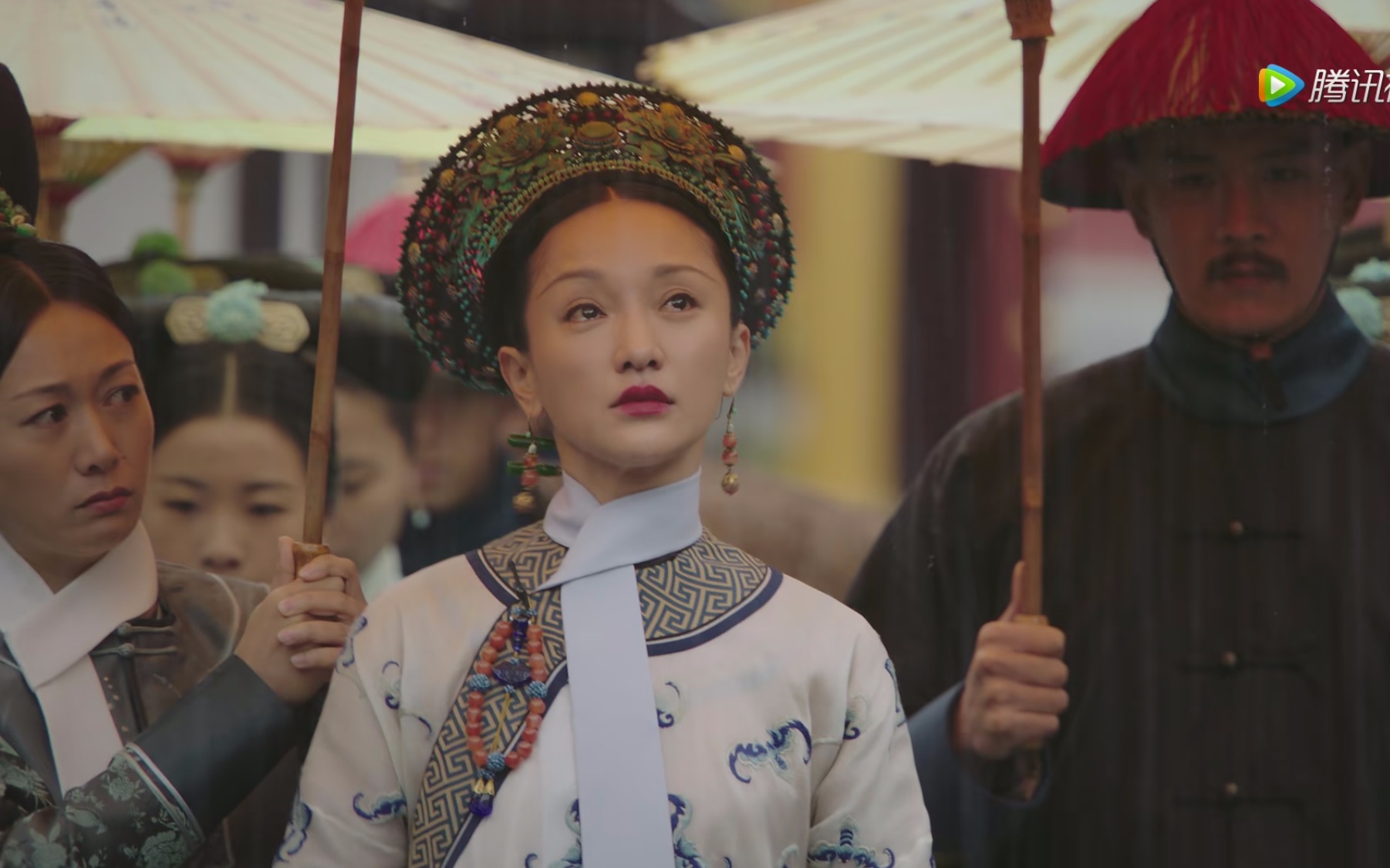 【如懿传】宝月楼如懿与皇帝正面battle完离开的这个镜头也太好看了叭