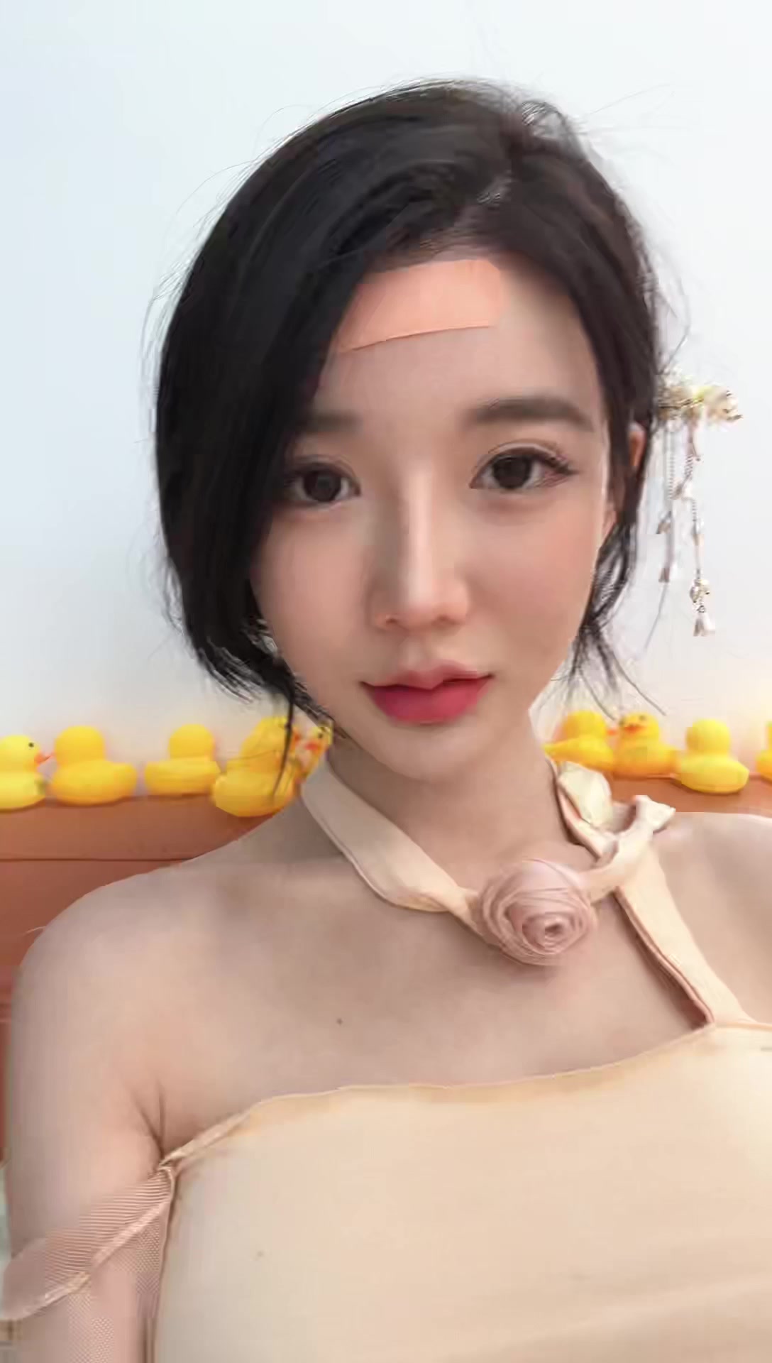 喝酒喝多了吃什么吐什么若何伶俐缓解，微密WEME圈及微密weme圈免费下载app及及喝了洋酒第二天历来想吐若何办及香茅有些人的一生之敌  第1张