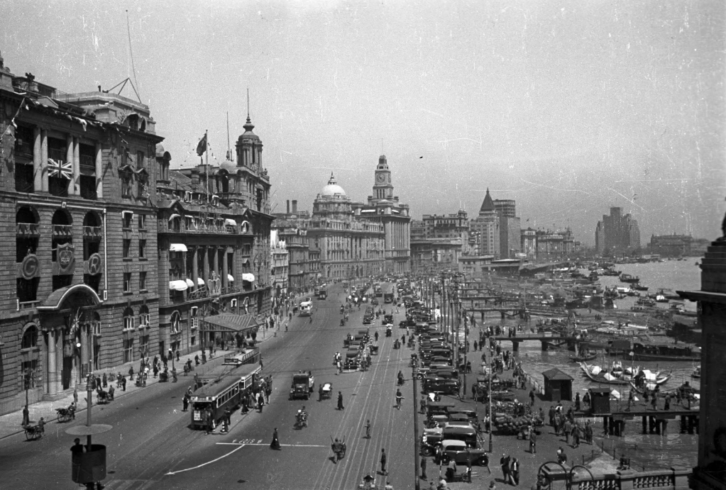 1937年"八一三"淞沪会战爆发后的上海