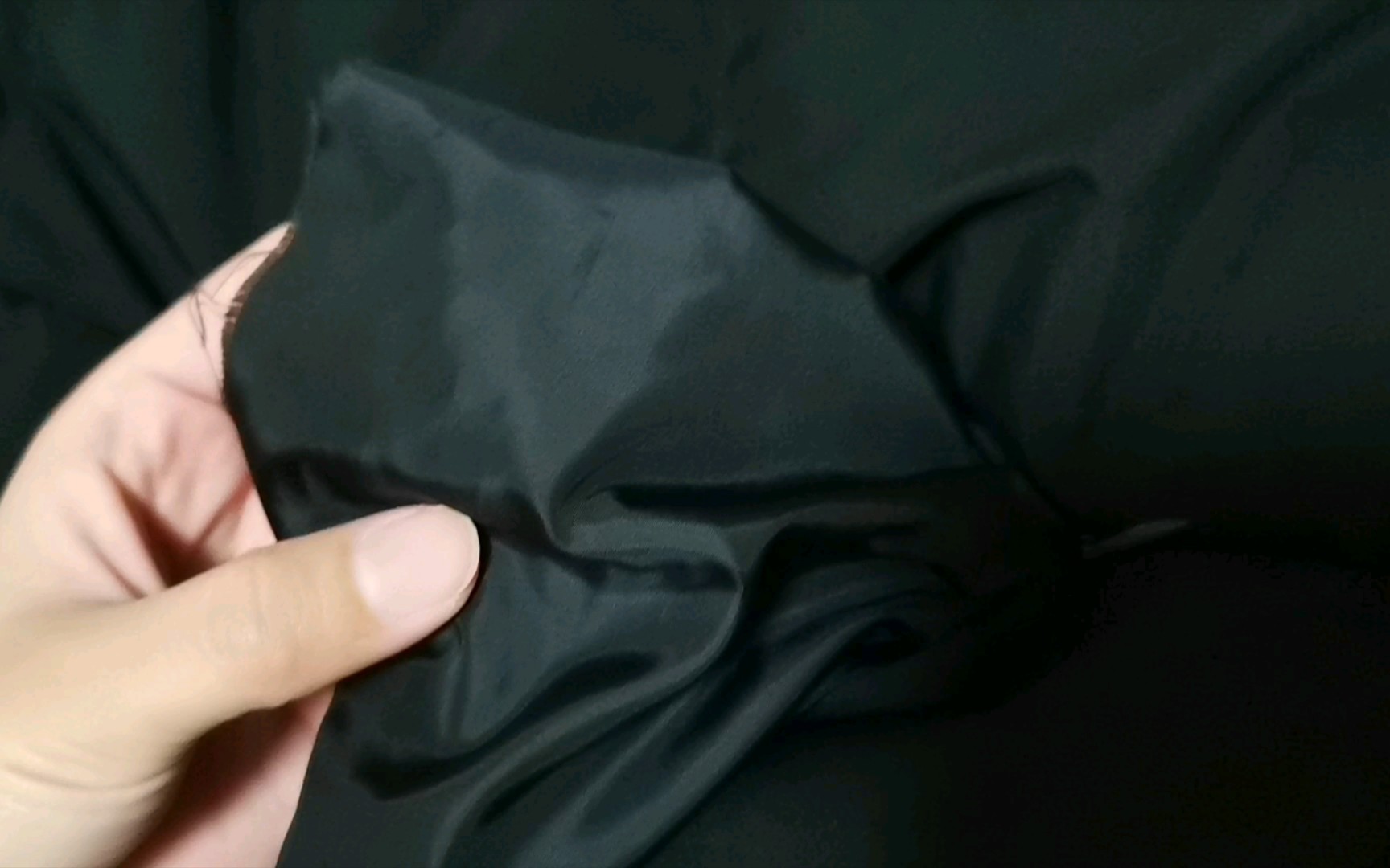 有个一技之长真好,衣服口袋开线了缝一缝98自己说了十几分钟,我真是