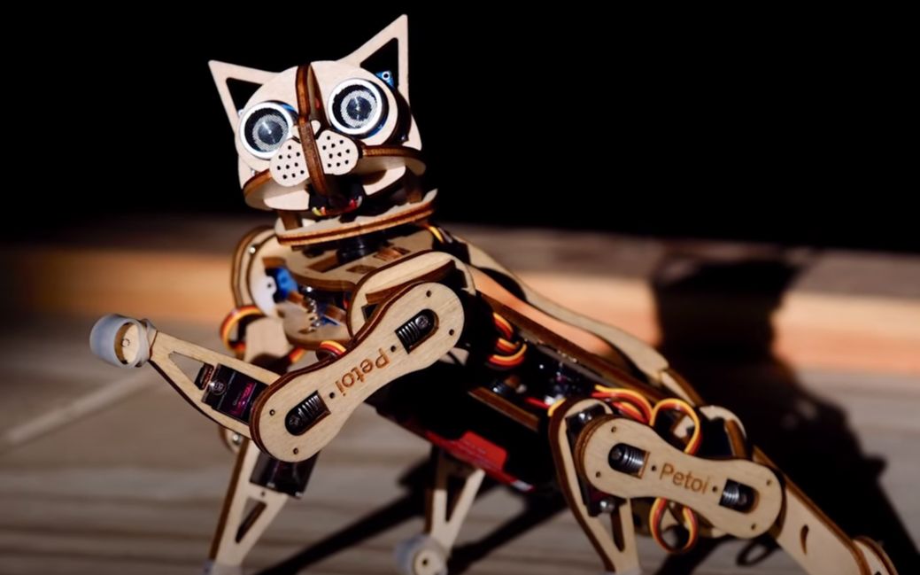 四足机器人风靡一时的小猫机器人