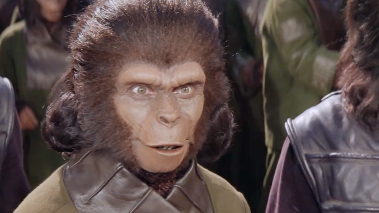 人猿星球:男子被当成野兽遭围捕,突然开口说话吓坏众人猿