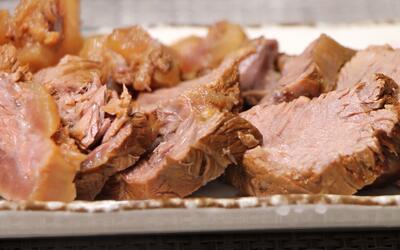 【家常菜-卤牛肉】提前做好,晚上回家,一盘肉,一瓶酒