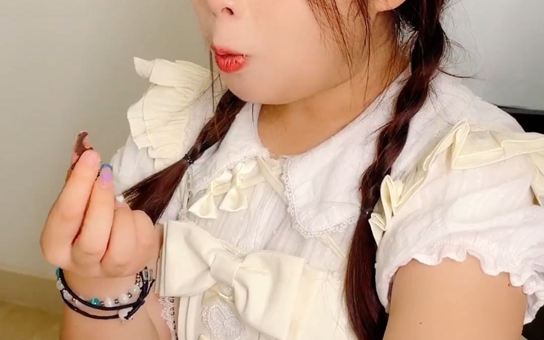 爆浆小丸子 外皮酥嫩,夹心细腻,口味丰富,小仙女都爱吃