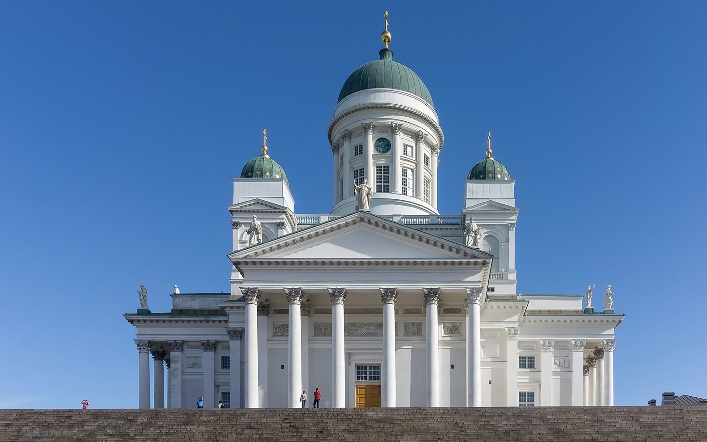 芬兰:赫尔辛基大教堂 和 议会广场