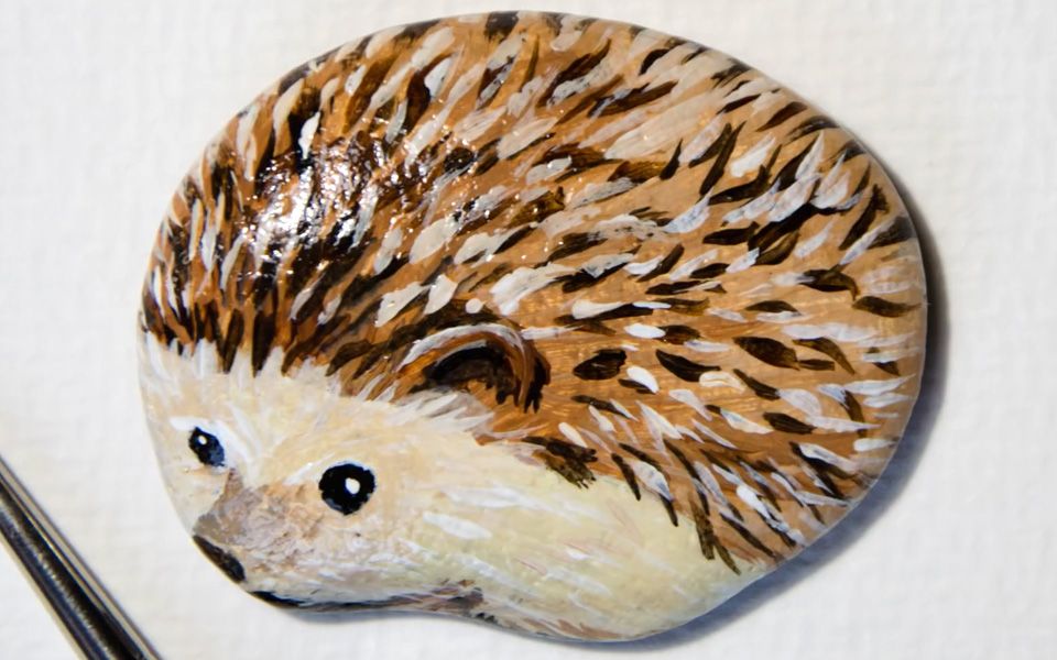 【石绘画】把一块椭圆形石头变成一只小刺猬w 原速绘制