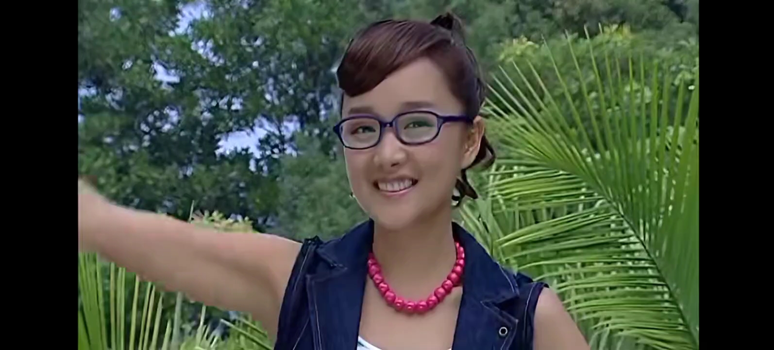 童年回忆电视剧之巴啦啦小魔仙小兰当保姆变装花样百出