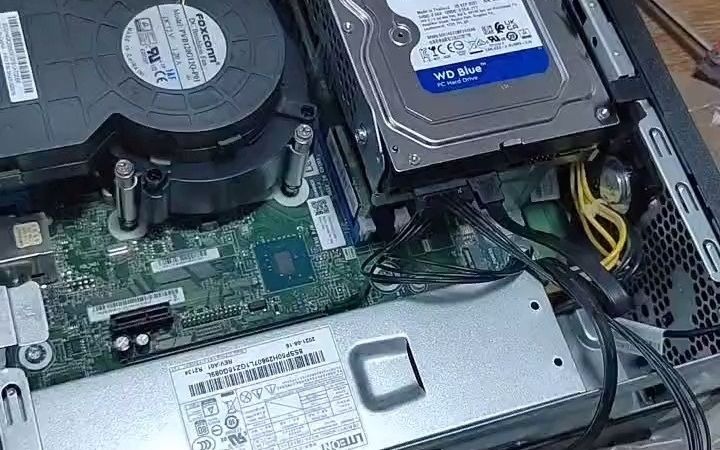 68_#电脑知识 m4000q 升级固态 加显卡,7升的机箱一定要用刀卡,不是