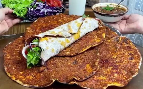 【碎肉薄饼 】从土耳其第一次回国时.最想念的土菜就是这款碎肉薄饼.