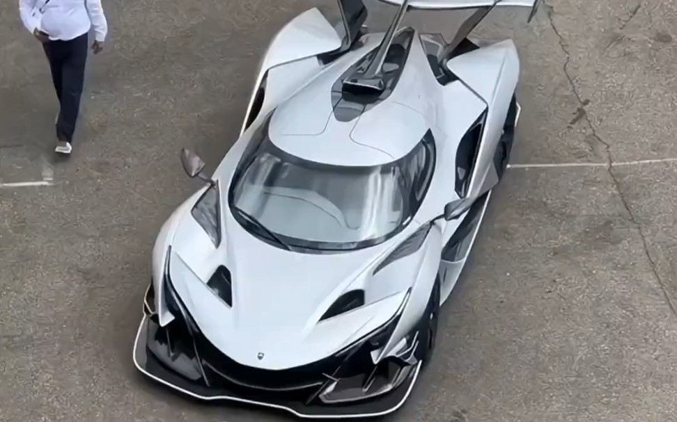 阿波罗ie,白色幽灵