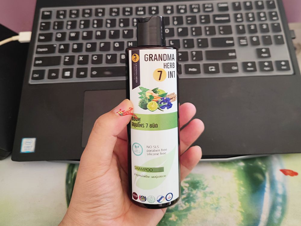 泰国原装进口保真品grandma herb 阿查纳西七植物熬制洗发水250毫升