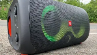 Download Video: JBL PartyBox 110 新品音箱 户外低频效果 160w