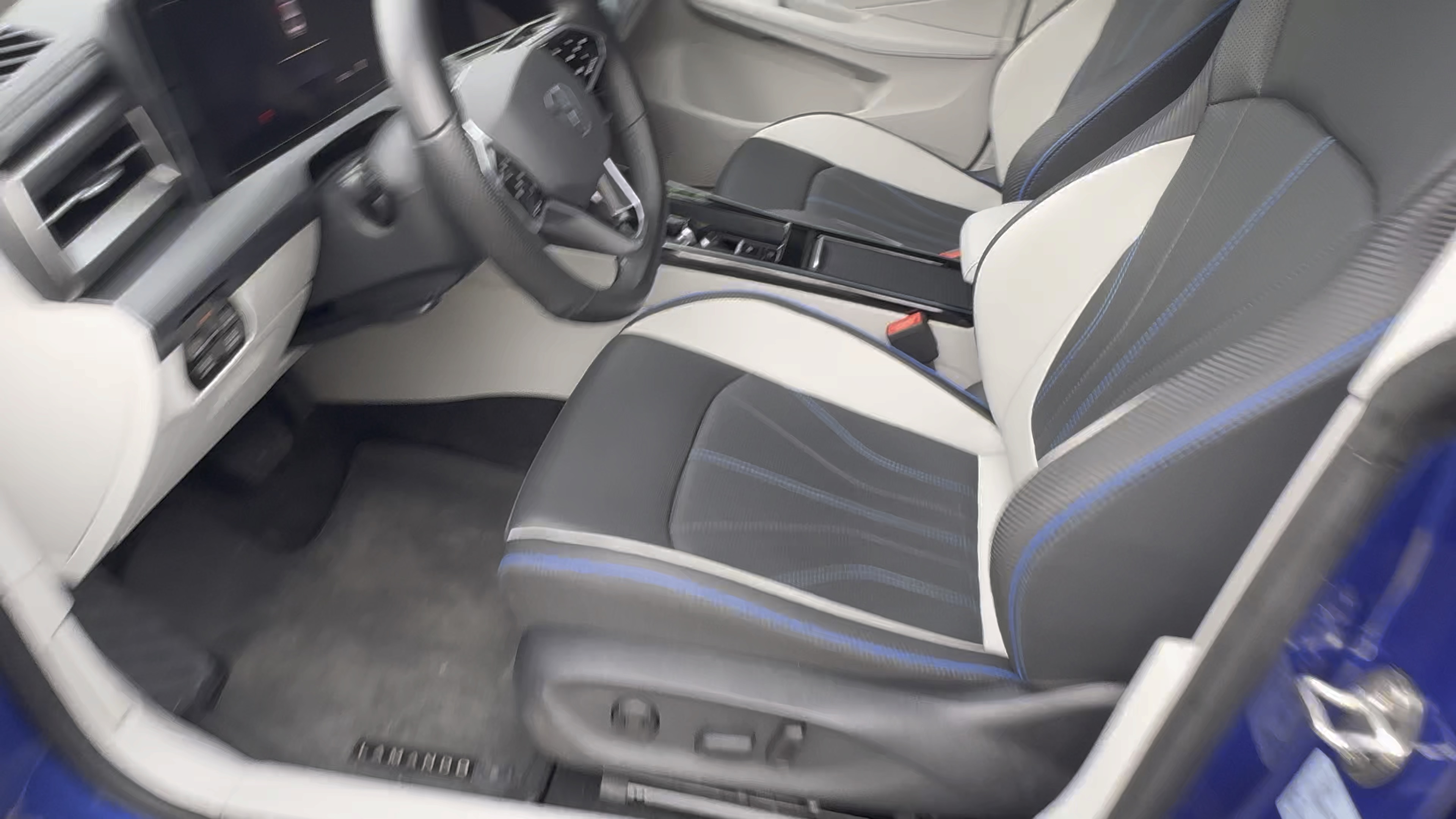 凌渡 2022款 凌渡l 280tsi dsg酷辣版 安全行驶了1.