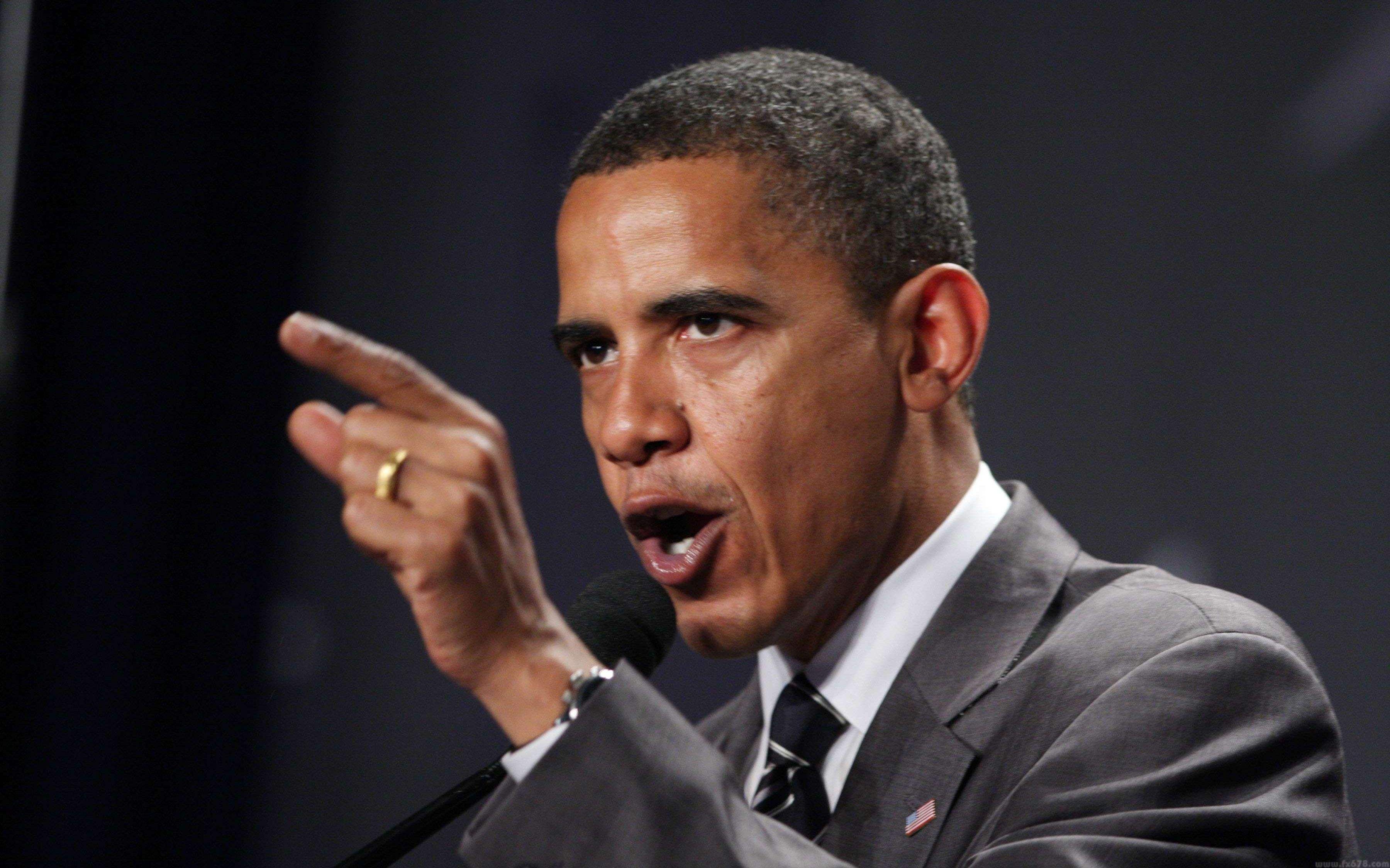 奥巴马开学第一课演讲,台下欢呼声,掌声雷动!