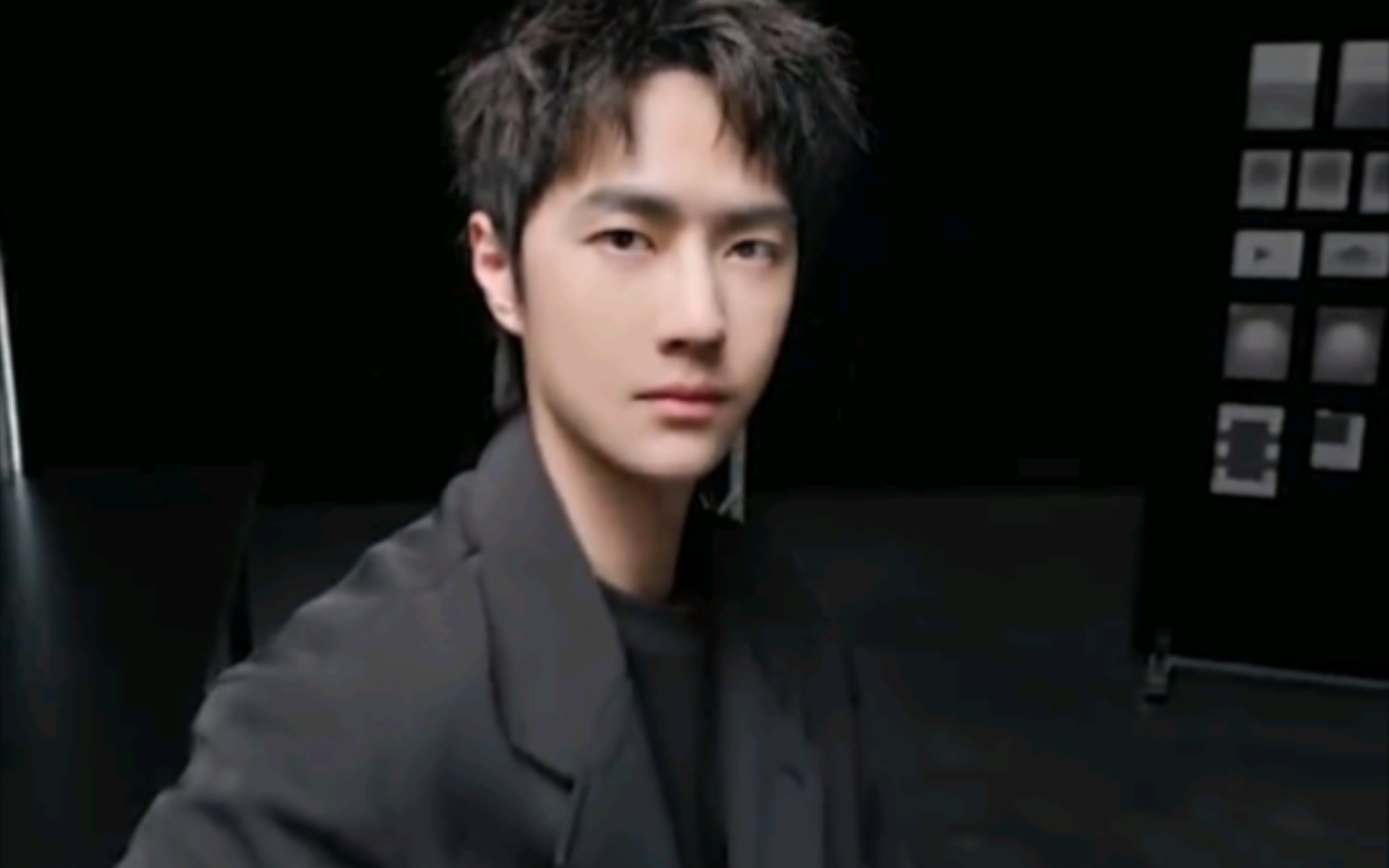 王一博现在真的好瘦,都没有奶膘了,心疼心疼