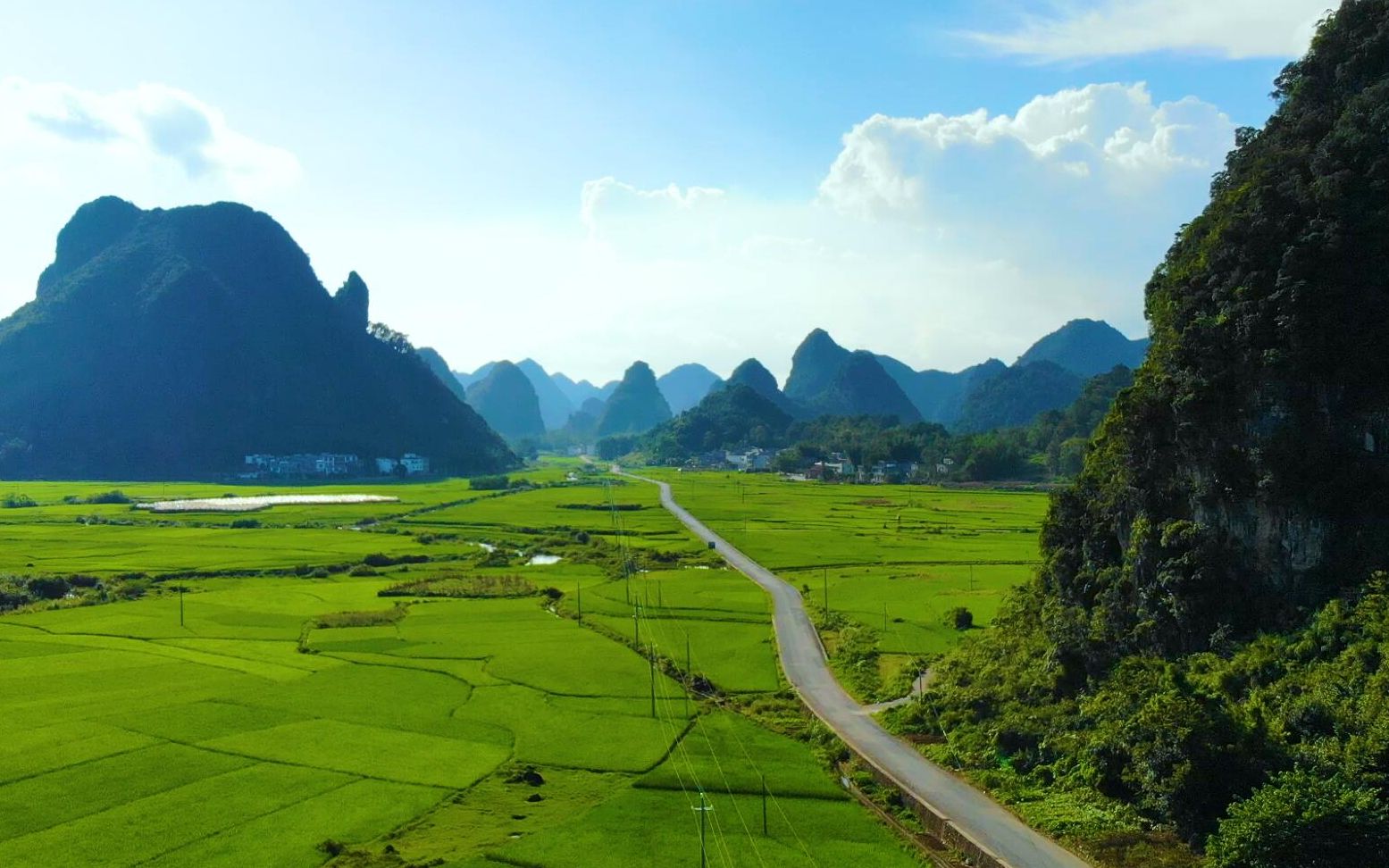 在外婆家隨拍的素材,堆成一個視頻,地點廣西靖西龍潭溼地公園,舊州百