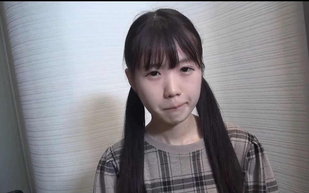 爱咬嘴唇的fc2可爱小萝莉