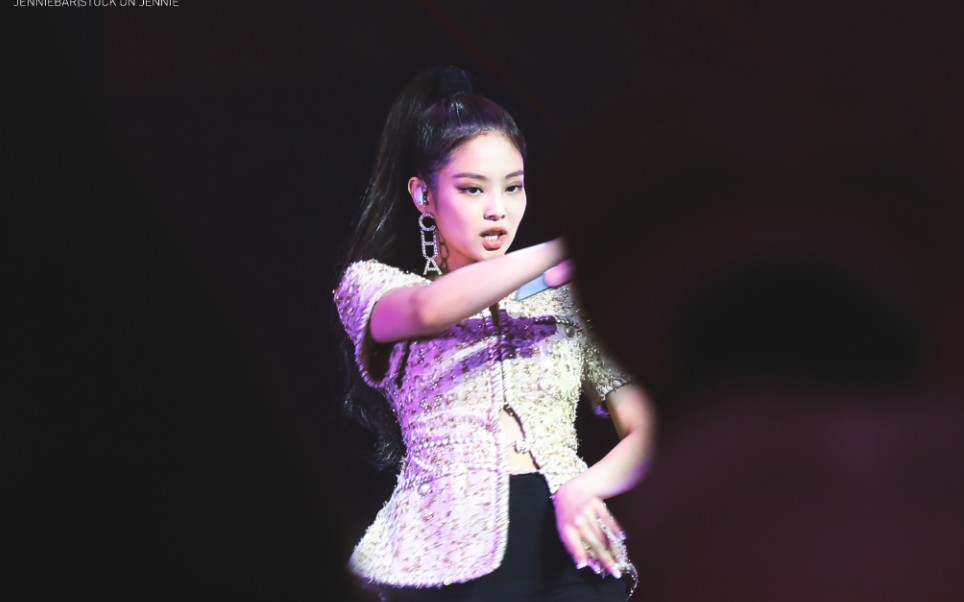jennie神级饭拍《solo》