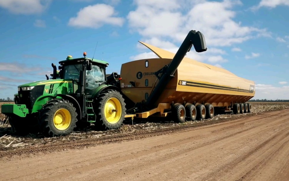 移动式粮仓——coolamon八轴200吨级谷物转运车