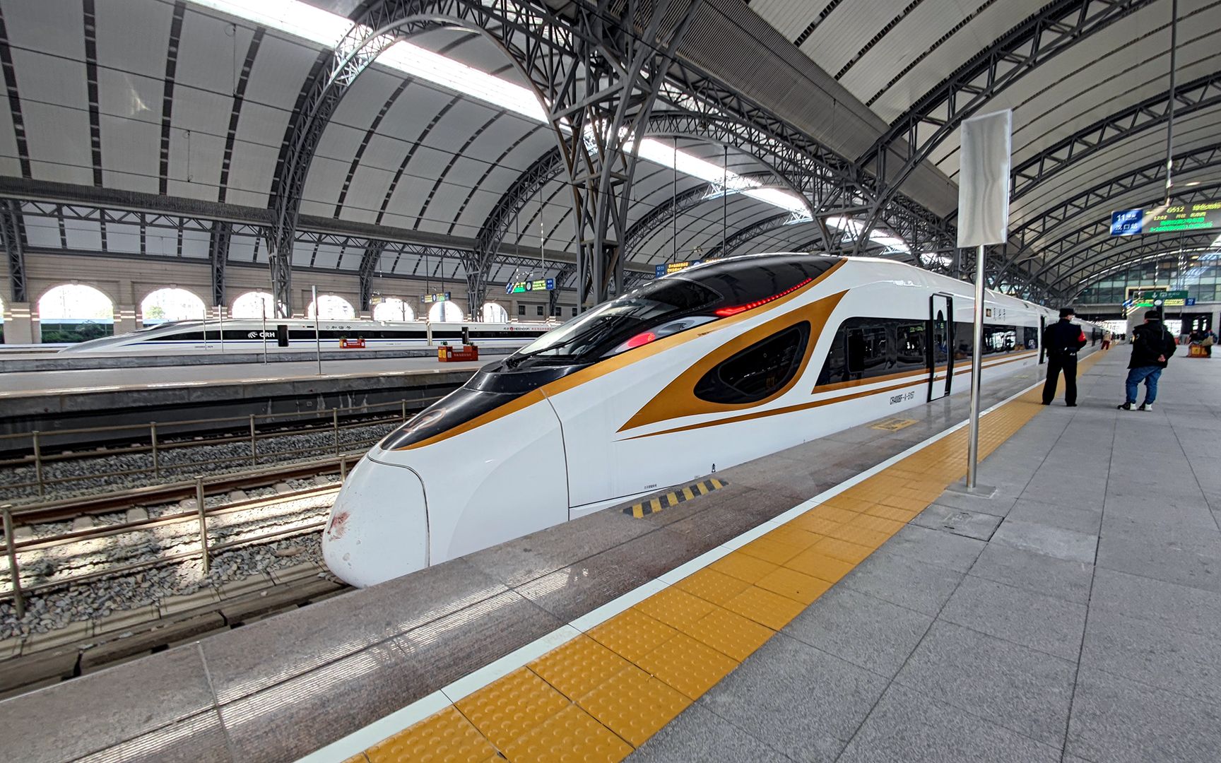 春节假期返程 cr400bf-a长编组 第n次体验