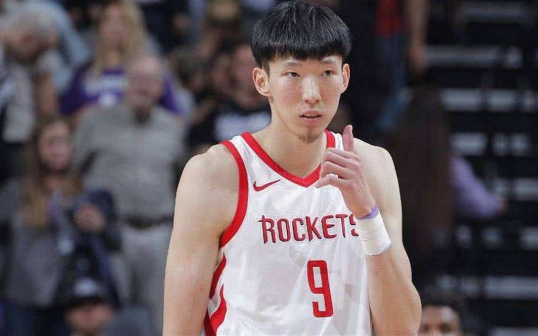 【盘点】周琦五大争议事件:奥运会怒怼易建联,暧昧辽宁转投新疆