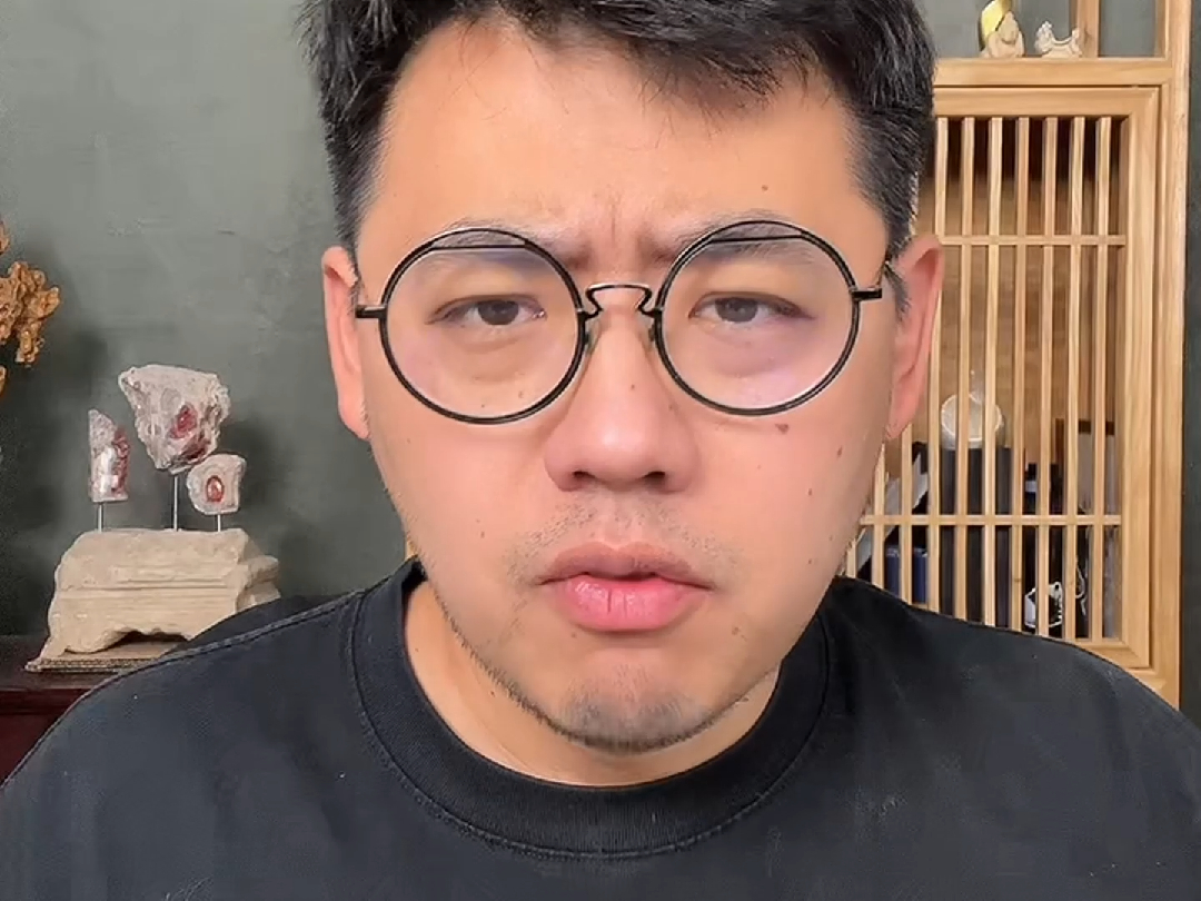 为什么中国的狮子,总是烫一脑袋花卷头?