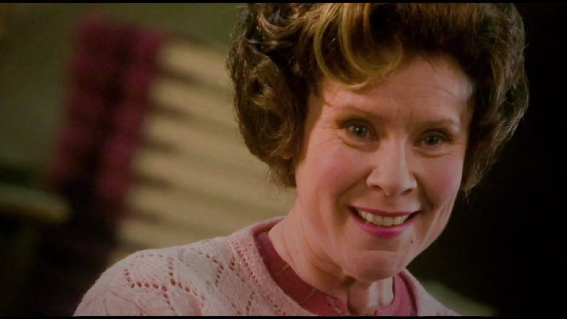 【中字花絮】《哈利波特》中的乌姆里奇教授为什么让人讨厌?