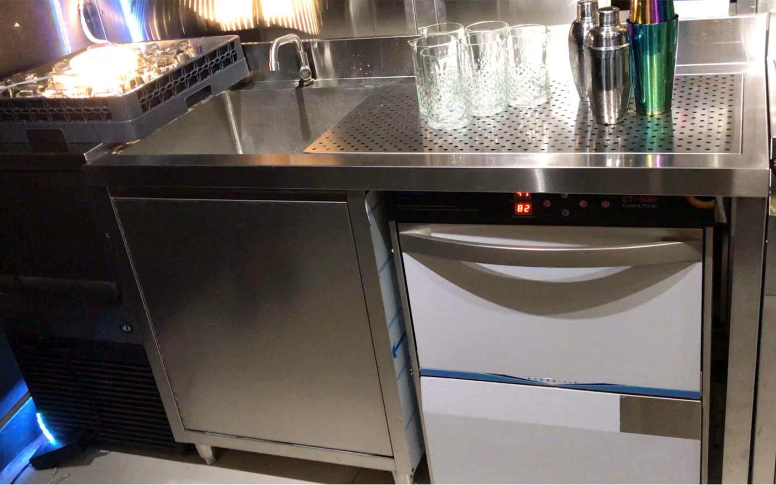 自动台下洗杯机