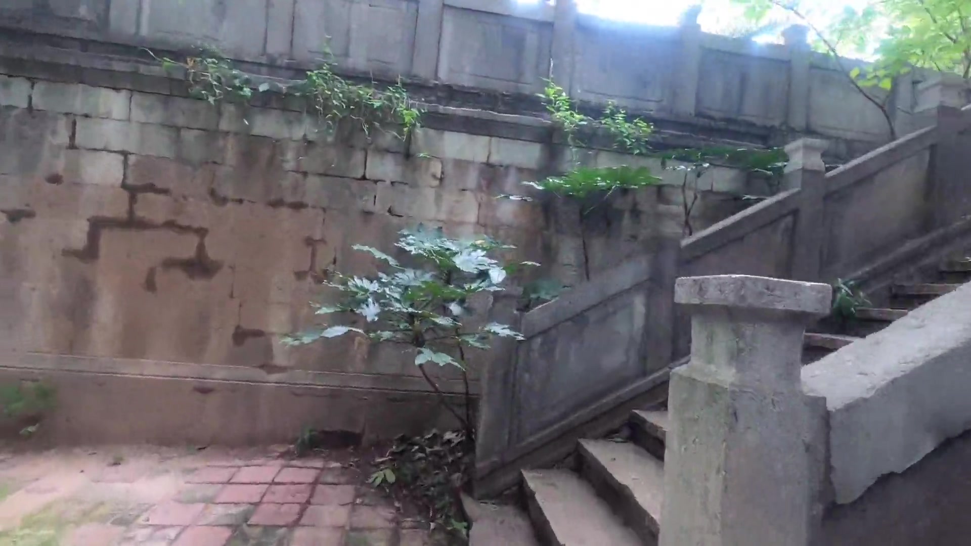 云南历史风云人物庾恩旸民国滇军将领他的墓在哪里bilibili