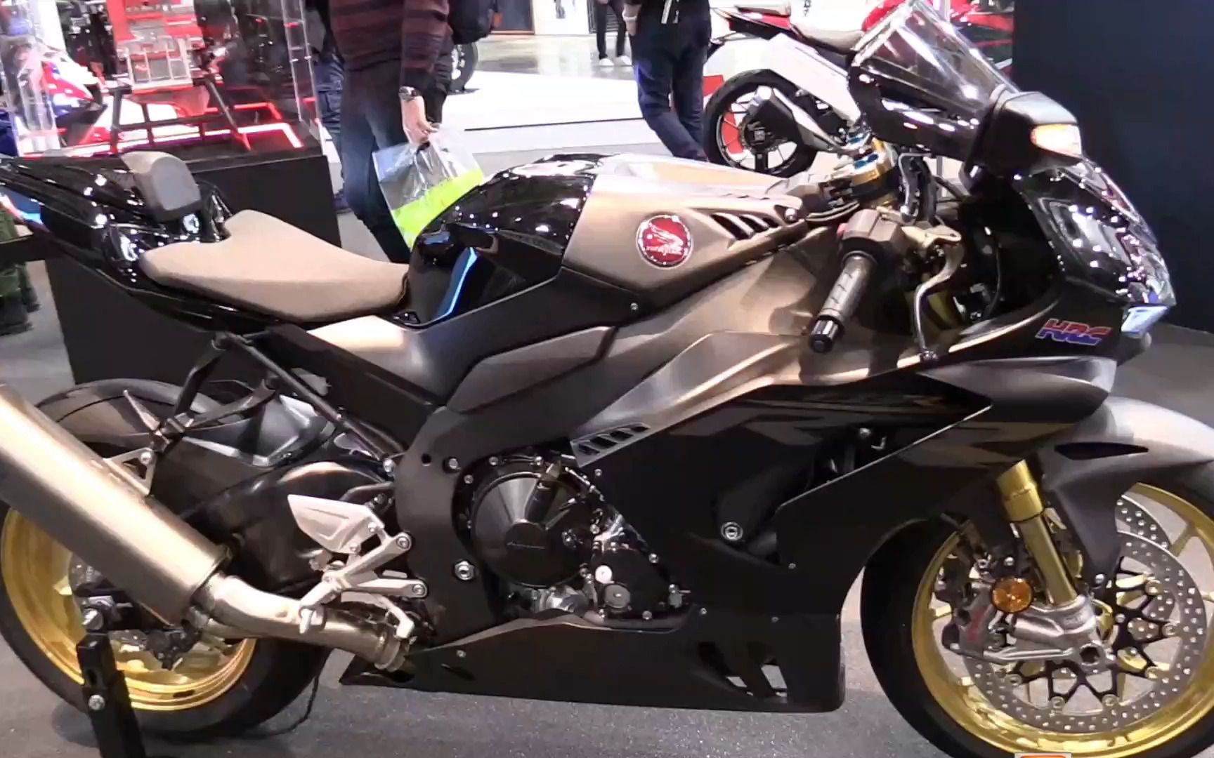 2022款本田cbr1000rr r 火刃sp