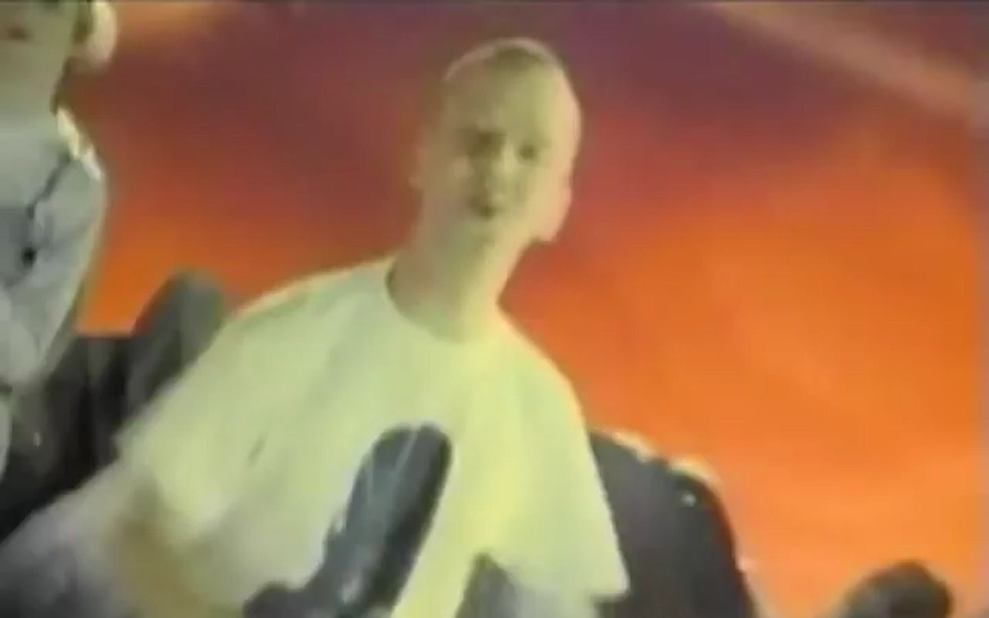 [图]Jimmy Somerville - You Make Me Feel (Mighty Real) (Official Video)