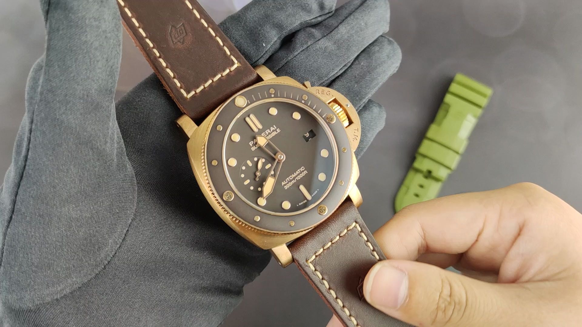 拥有一款独一无二的沛纳海968青铜表,没想到质量那么赞_哔哩哔哩 (゜