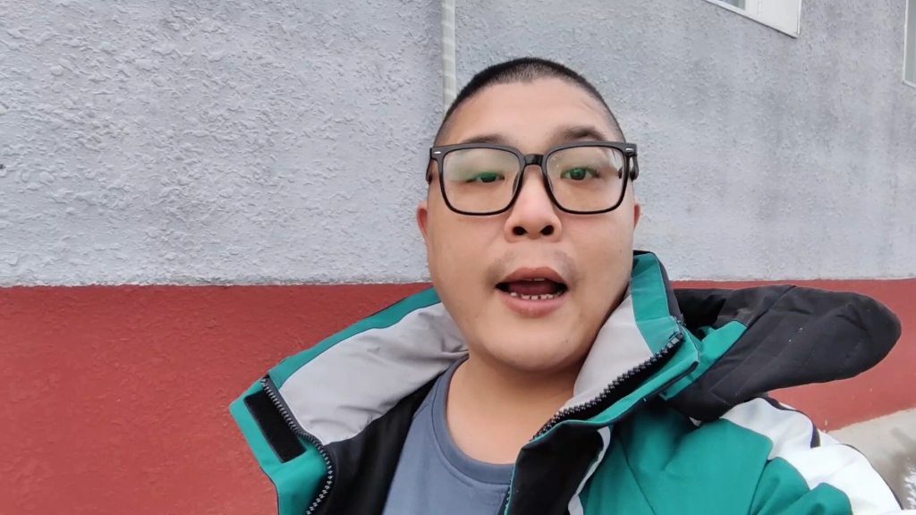 郭德纲唱的京剧有一股梆子味儿,看北京柒哥是如何评价的