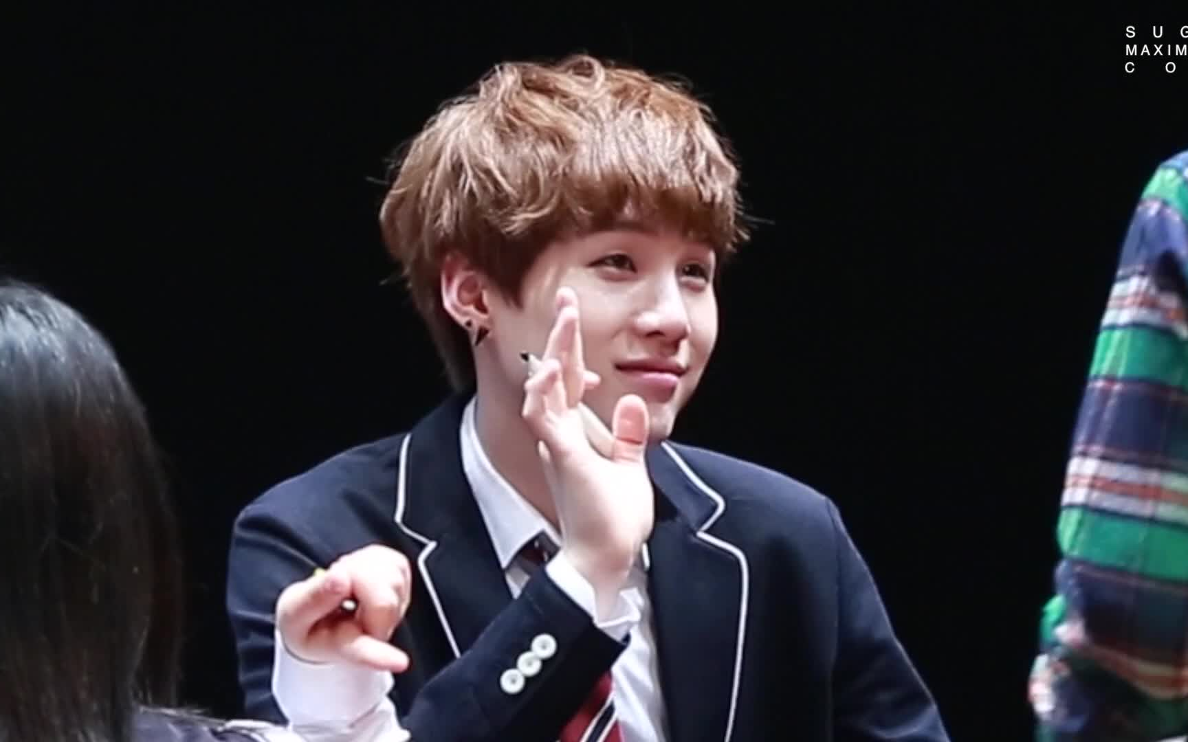 【140402闵玧其】坪村签售会~ baby~baby~小表情太多了