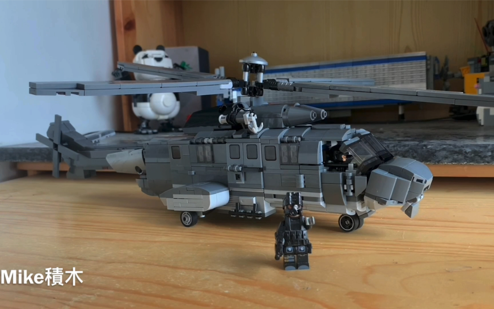 moc原創積木變形金剛-超級美洲豹直升機