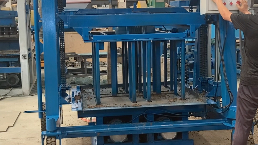 渠口300水泥u型槽成型机,一次出4块#排水渠u型槽预制机#一机多用支持