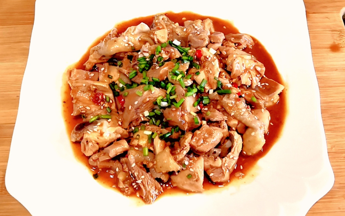 怪味鸡丁这样做,麻辣鲜香,口感层次丰富,快来试试吧