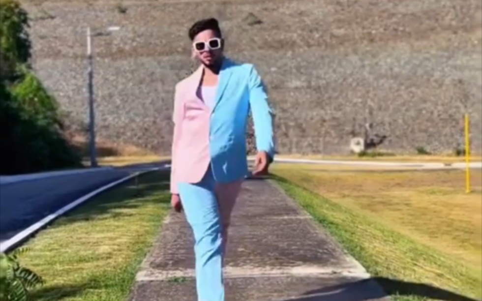 潇洒哥笑面人生,俗称笑面之虎!