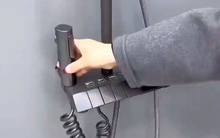 钢琴键花洒套装淋浴,智能恒温花洒 海口水龙头出售价格 海口水龙头
