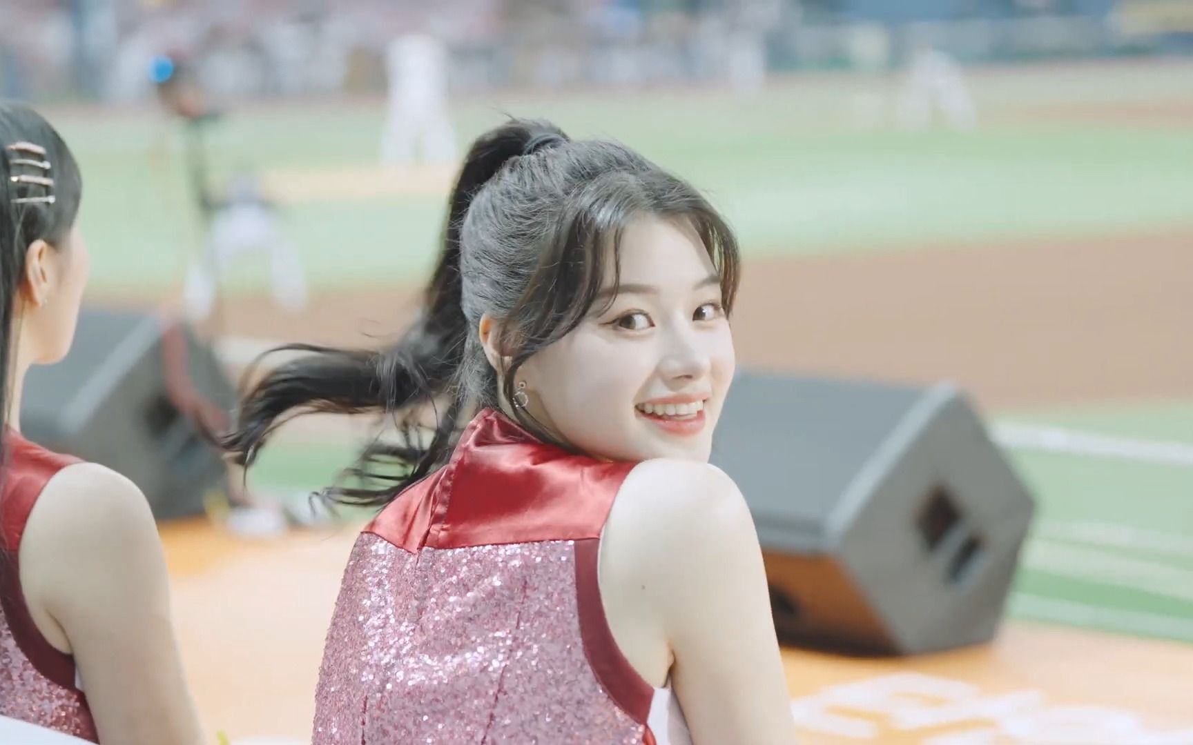 高尺是极乐世界还是天堂?李艺彬养育的啦啦队长