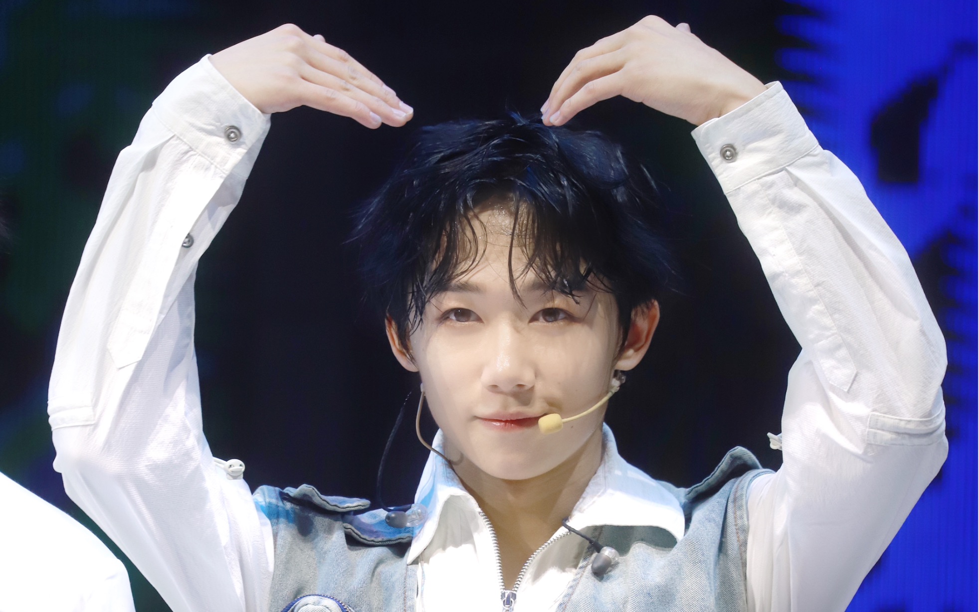 新鲜的菠萝酱现场视频|任书漾boystory