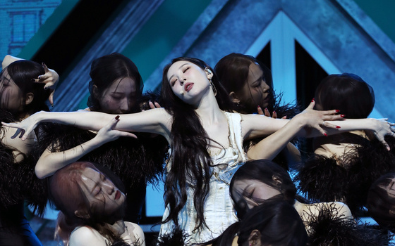 【宣美】最新回归曲《stranger》showcase 舞台