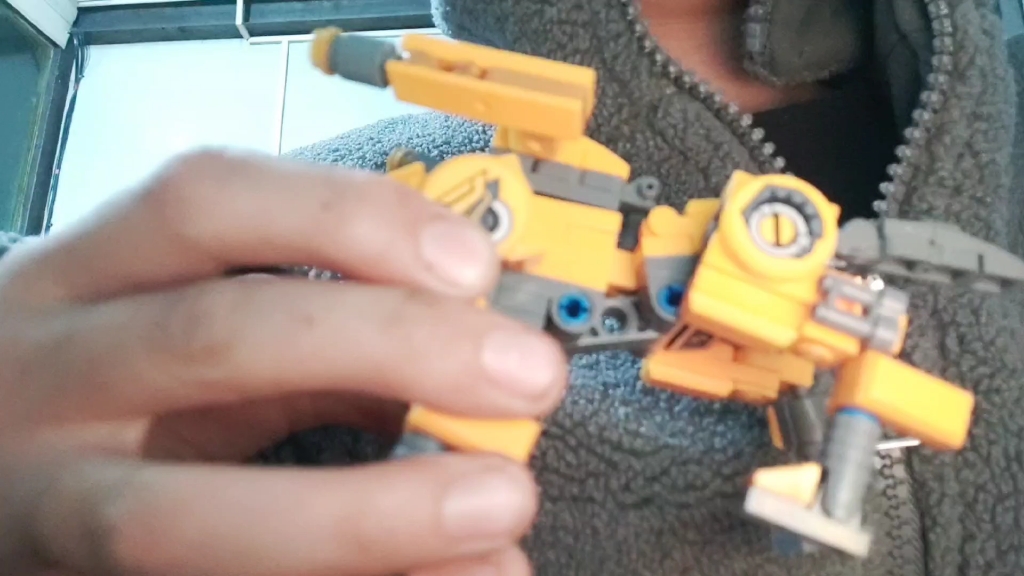 机兽魔方镭射猎豹的变形步骤