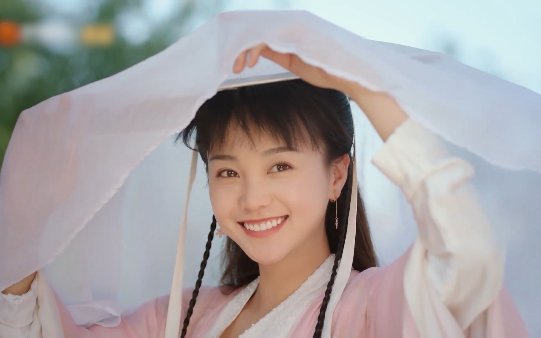 离人心上郑业成胡意旋你的倾城一笑令我心动不已