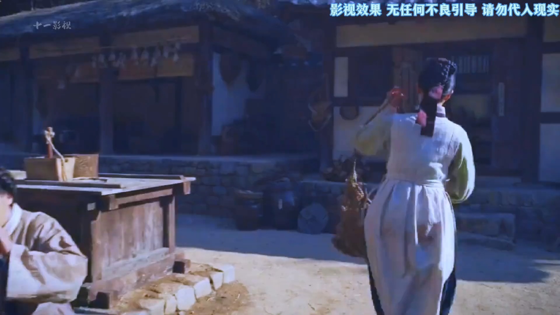 丧尸剧《王国》第一季:饥荒年代,饿到不惜以人肉为食,百姓误食被丧尸