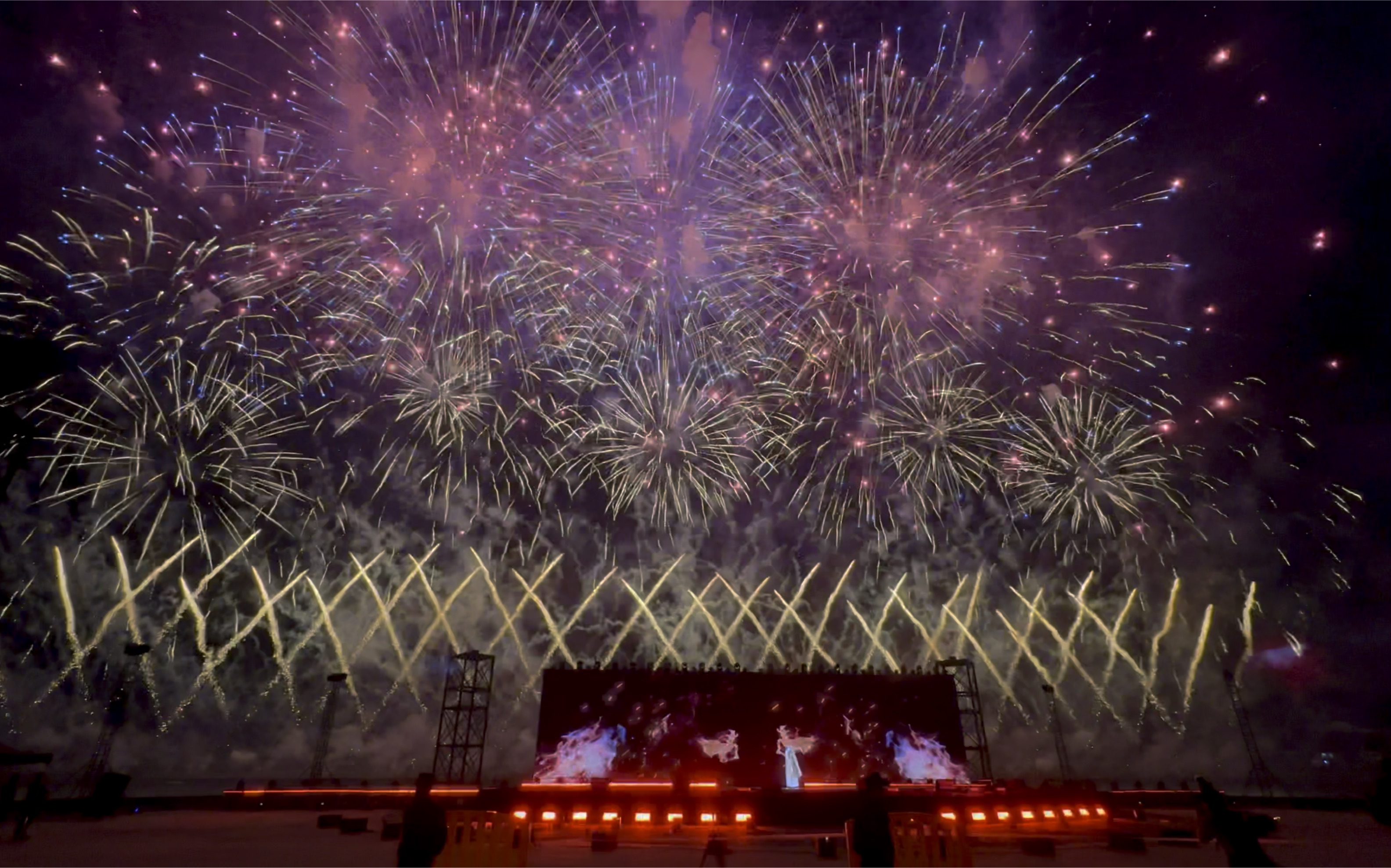 浏阳周末焰火秀精彩片段