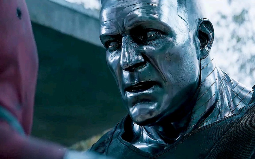 钢力士大战红坦克,谁才是真正的力量.高清