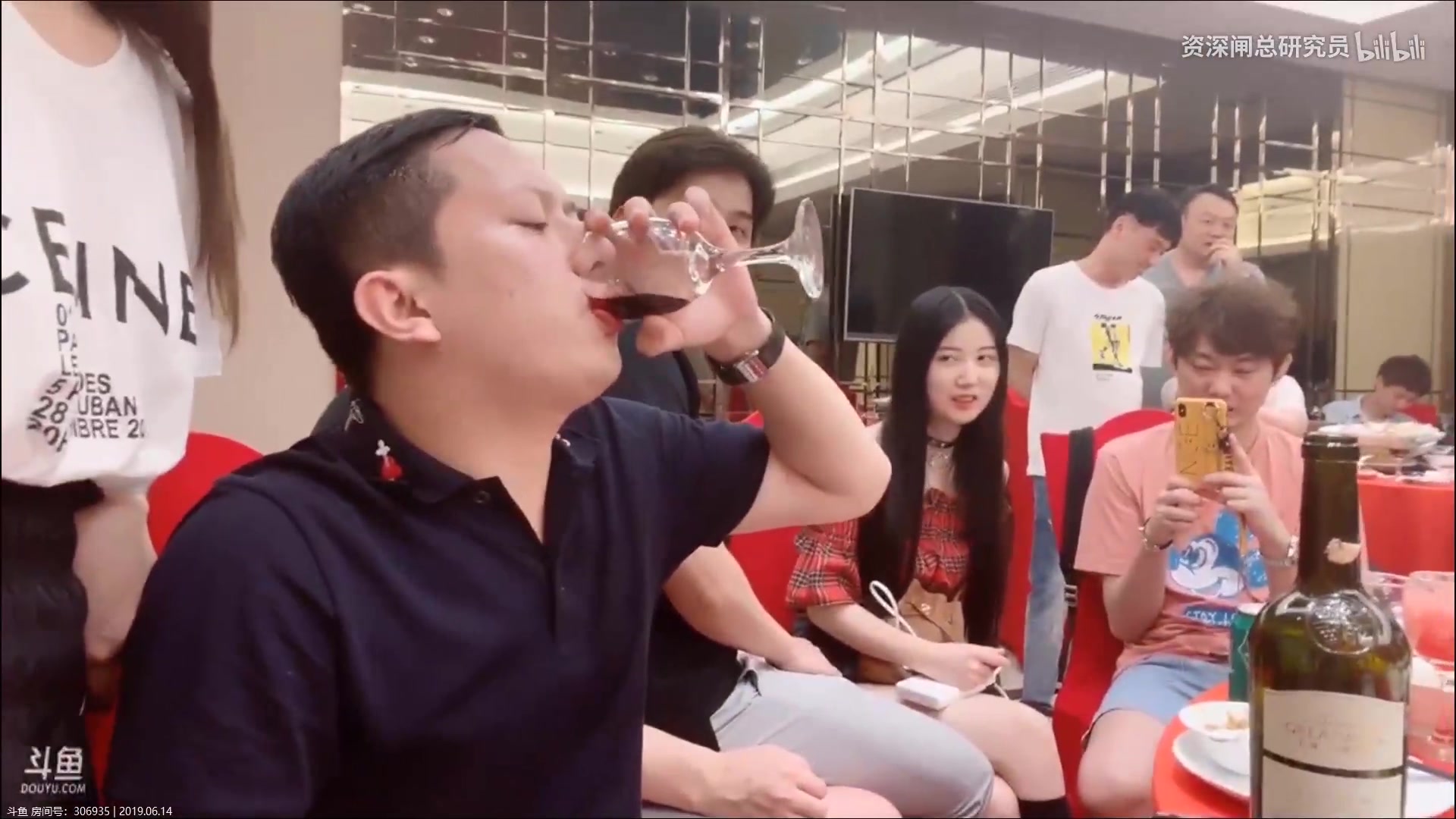 半仙喝法叫做随便喝茄子吐发叫做满地吐水箭龟他来了