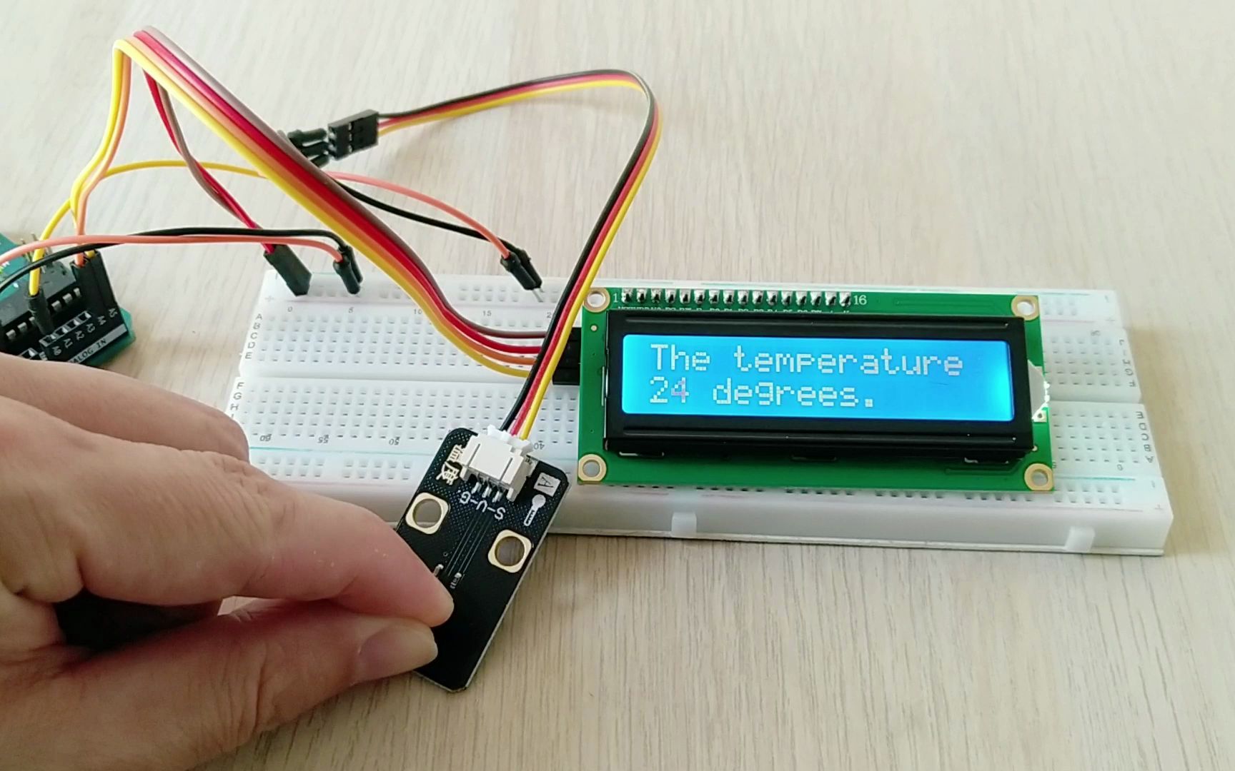 [图]Arduino做的气温测量+液晶屏显示的作品