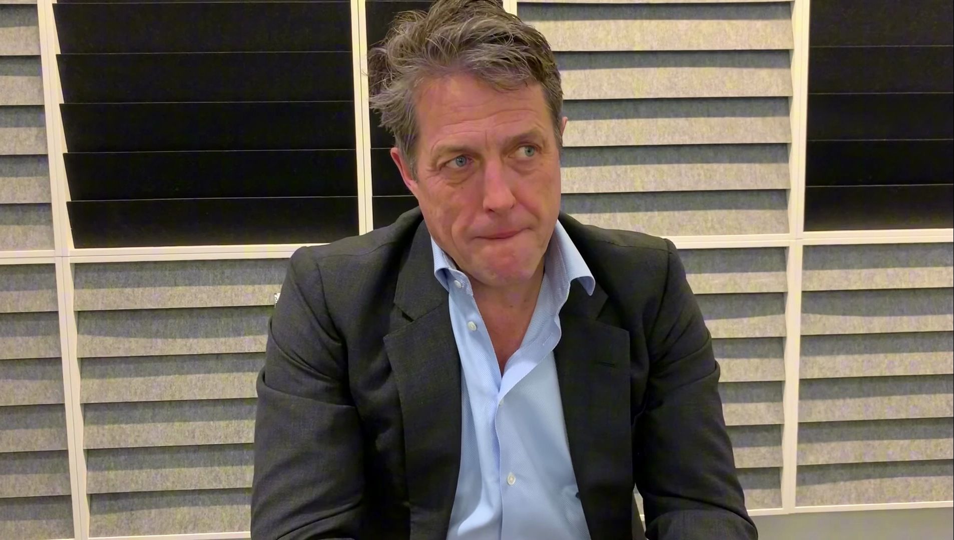 休叔本喵英剧 英国式丑闻聊角色荒诞 | 休格兰特 hugh grant